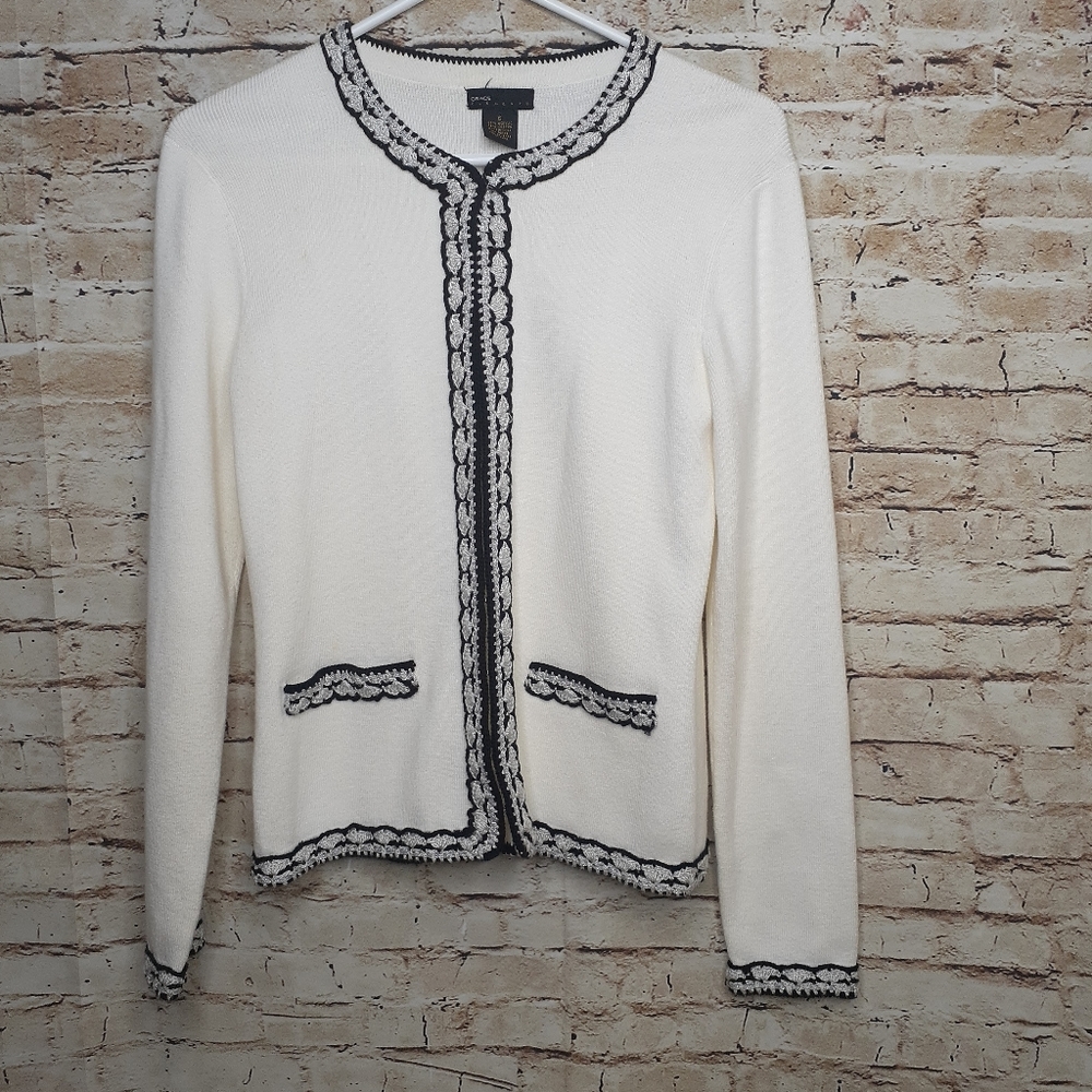 Grace Women's Long Sleeved Blazer Size Small
